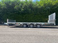 NEW INDESPENSION TILTING TRI-AXLE FLATBED TRAILER